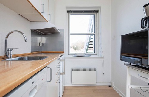 Borre Apartment | 4 person holiday home on a holiday park in Borre