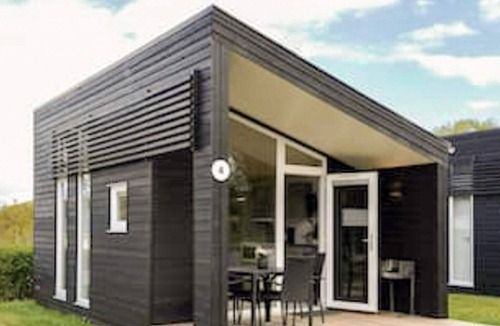 Middelfart House | 4 person holiday park home in Asperup