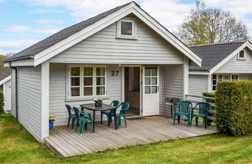 Middelfart House | 4 person holiday park home in Asperup