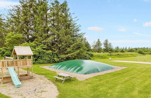 Hanstholm Apartment | 4 Person Holiday Park Home in Hanstholm