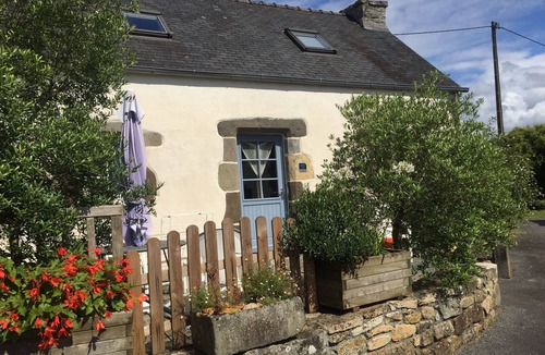 Hanvec Cottage | 4-person self-catering cottage, 200 m.de from the sea and at the entrance to the CROZON peninsula