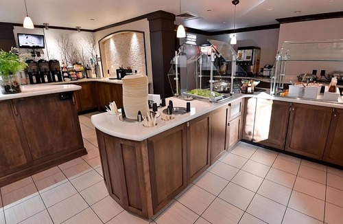 Plantation Apartment | 4 Pet-friendly Stay Near Plantation Preserve Golf Course! w/Free Breakfast