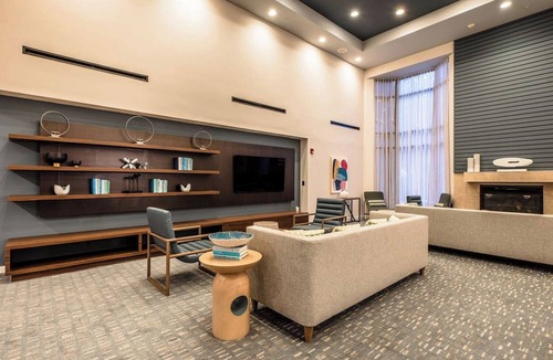 Richardson Hotel | 4 Pet-friendly Units w/FREE Parking, Swimming Pool, Minutes from The Lawn!