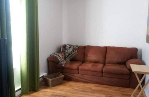 Chicoutimi Apartment | 4 Pièces, Stationnement et Tennis