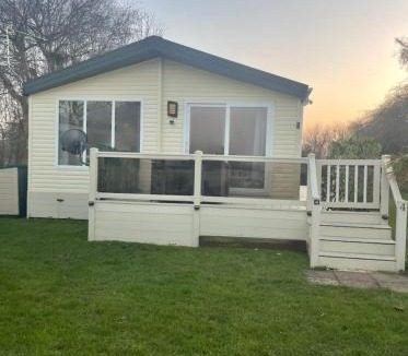 St Margaret's at Cliffe Resort | 4 Pine view