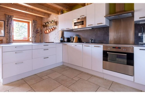 Puyvalador House | 4* rated accommodation Granero del castel