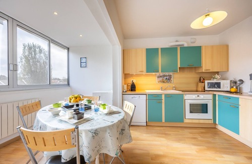 Chateau-d'Olonne Apartment | 4-room apartment, 3 bedrooms