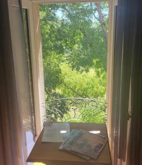 Sillans-la Cascade Bed & Breakfast | 4 safraniers