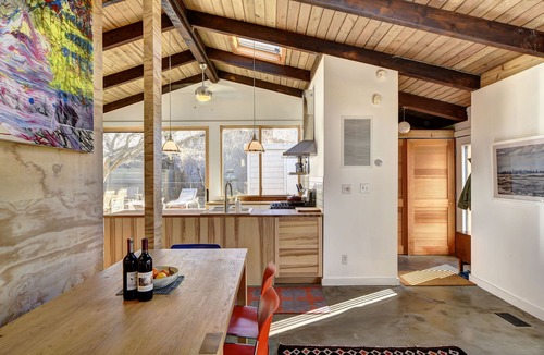 Culloden Shores House | 4 Season Design Forward beach house w/sauna