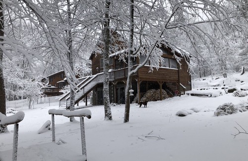 Rowland House | 4 Season Lakefront Vacation Home