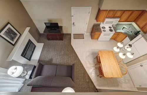 Urbana Hotel | 4 Simple King Bed Units w/Comfort + Accessible Highway Location