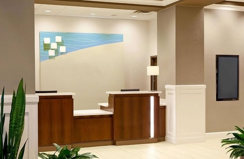 College Park Hotel | 4 Spacious Good-Value Accommodations! Pet-Friendly, Near Georgia Pacific Museum