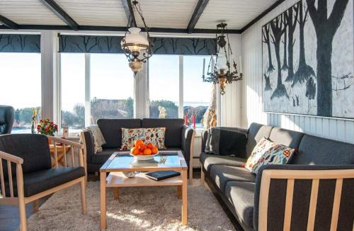 Skødshoved Strand House | 4 star holiday home in Knebel