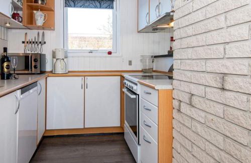 Skødshoved Strand House | 4 star holiday home in Knebel