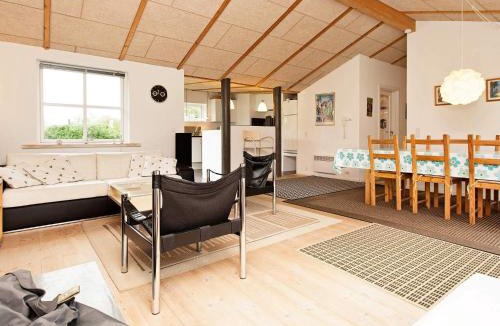 Dronningmolle House | 4 star holiday home in Dronningmølle