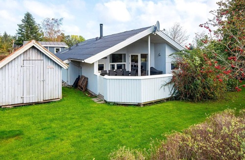 Pøt Strandby House | 4 star holiday home in Juelsminde