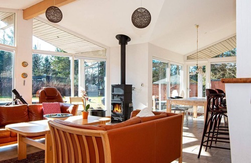 Øksenmølle House | 4 star holiday home in Ebeltoft