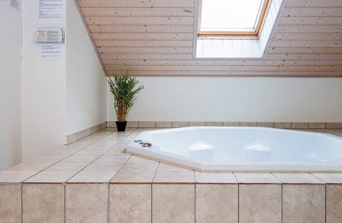 Vibæk Strand House | 4 star holiday home in Ebeltoft
