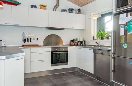 Fjellerup Strand House | 4 star holiday home in Glesborg