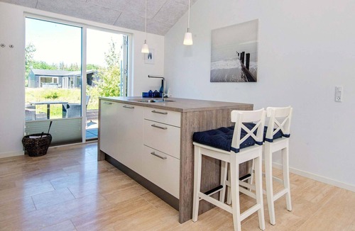 Fjellerup Strand House | 4 star holiday home in Glesborg