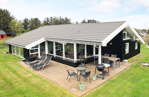 Lonstrup House | 4 star holiday home in Hjørring