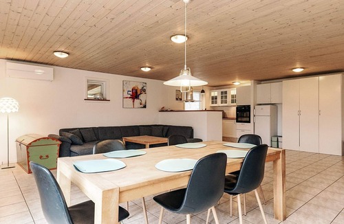 Hoeve Strand House | 4 star holiday home in Asnæs