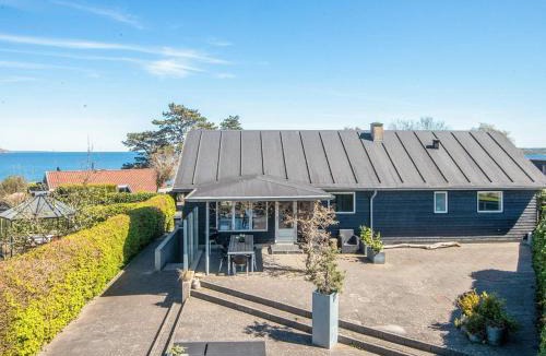 Hvidbjerg Strand House | 4 star holiday home in Børkop