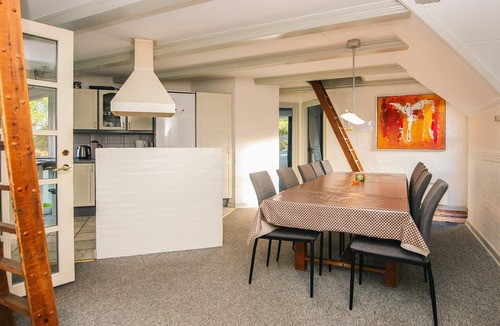 Blavand Strand House | 4 star holiday home in Blåvand