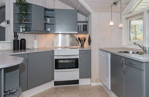 Vibæk Strand House | 4 star holiday home in Ebeltoft