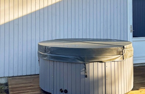 Skødshoved Strand House | 4 star holiday home in Knebel