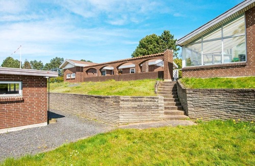 Skødshoved Strand House | 4 star holiday home in Knebel
