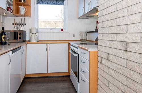 Skødshoved Strand House | 4 star holiday home in Knebel