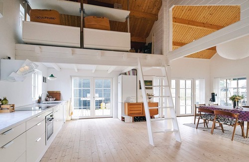 Frølunde Fed House | 4 star holiday home in Korsør