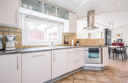 Henne Strand House | 4 star holiday home in Henne