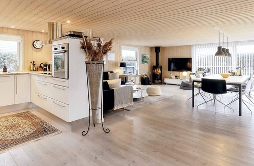 Hou House | 4 star holiday home in Hals