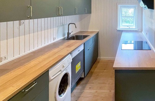 Hou House | 4 star holiday home in Hals