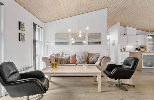 Hou House | 4 star holiday home in Hals