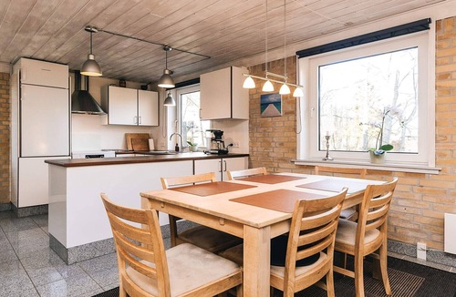 Hou House | 4 star holiday home in Hals
