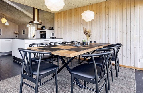 Hou House | 4 star holiday home in Hals