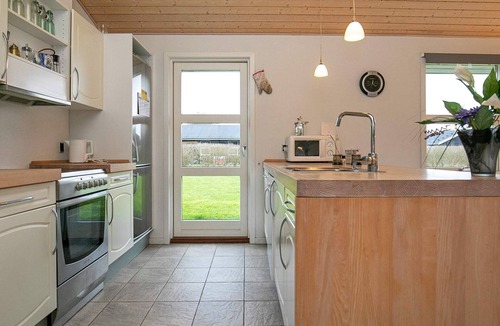 Hou House | 4 star holiday home in Hals