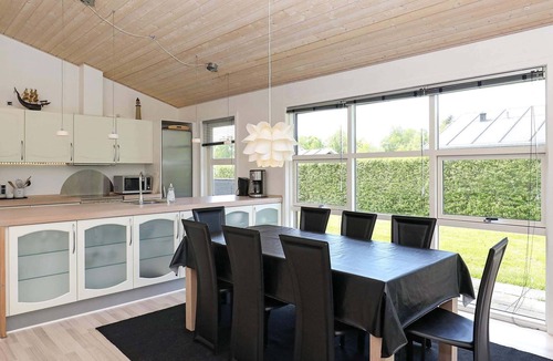 Hou House | 4 star holiday home in Hals