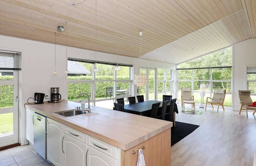 Hou House | 4 star holiday home in Hals