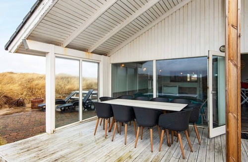 Henne Strand House | 4 star holiday home in Henne