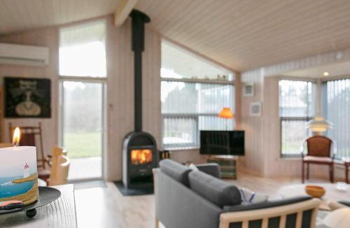 Lonstrup House | 4 star holiday home in Hjørring