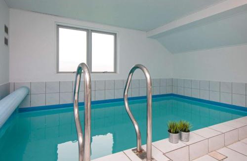 Pøt Strandby House | 4 star holiday home in Juelsminde