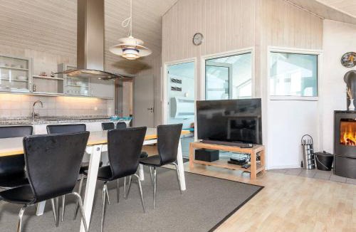 Grønhøj House | 4 star holiday home in Løkken