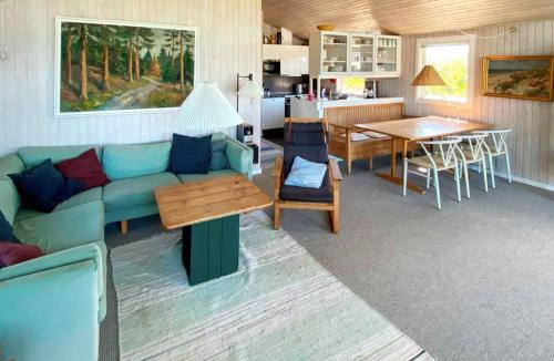 Grønhøj House | 4 star holiday home in Løkken