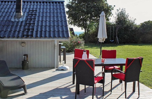 Mommark Strand House | 4 star holiday home in Sydals