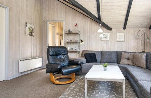 Skovmose House | 4 star holiday home in Sydals