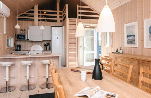 Skaven Strand House | 4 star holiday home in Tarm